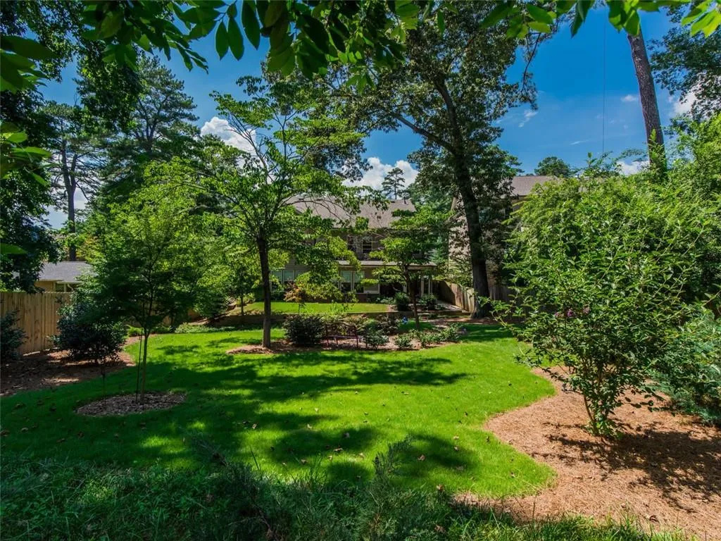 6275 Ferry Drive, Sandy Springs, Georgia 30328, 5 Bedrooms Bedrooms, ,4 BathroomsBathrooms,Residential,Sold,6275 Ferry Drive,6519707