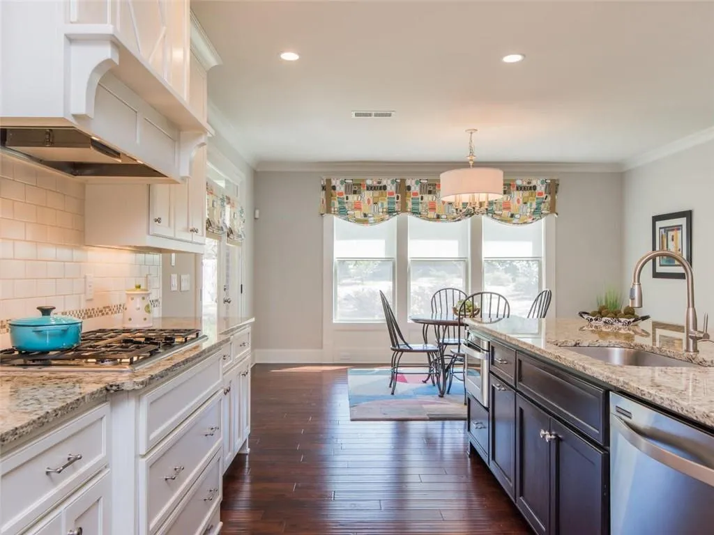 6275 Ferry Drive, Sandy Springs, Georgia 30328, 5 Bedrooms Bedrooms, ,4 BathroomsBathrooms,Residential,Sold,6275 Ferry Drive,6519707