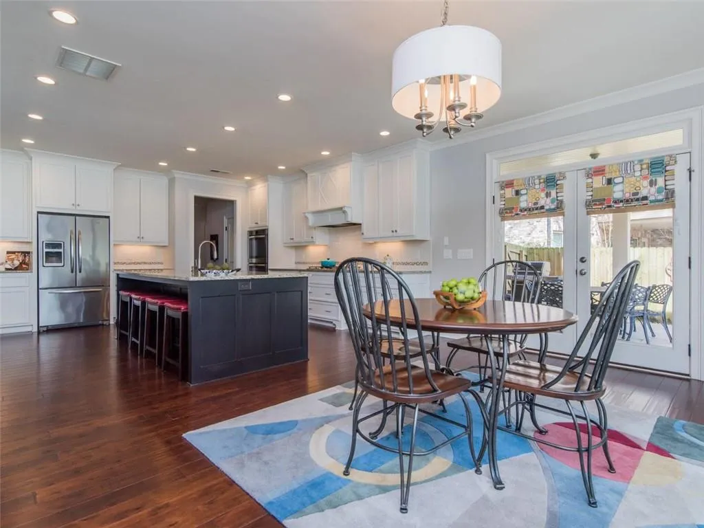 6275 Ferry Drive, Sandy Springs, Georgia 30328, 5 Bedrooms Bedrooms, ,4 BathroomsBathrooms,Residential,Sold,6275 Ferry Drive,6519707