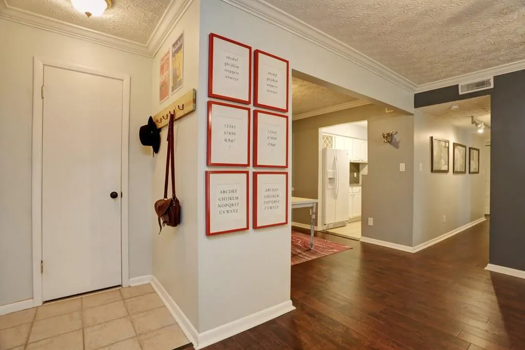 5149 Roswell Road Unit 8, Atlanta, Georgia 30342, 2 Bedrooms Bedrooms, ,1 BathroomBathrooms,Residential,Sold,5149 Roswell Road Unit 8,5731401