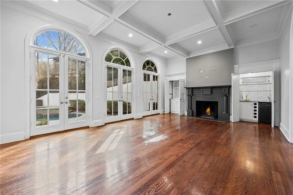 4288 Olde Mill Lane Ne, Atlanta, Georgia 30342, 4 Bedrooms Bedrooms, 0 ,4 BathroomsBathrooms,Residential,Sold,4288 Olde Mill Lane Ne,7709338