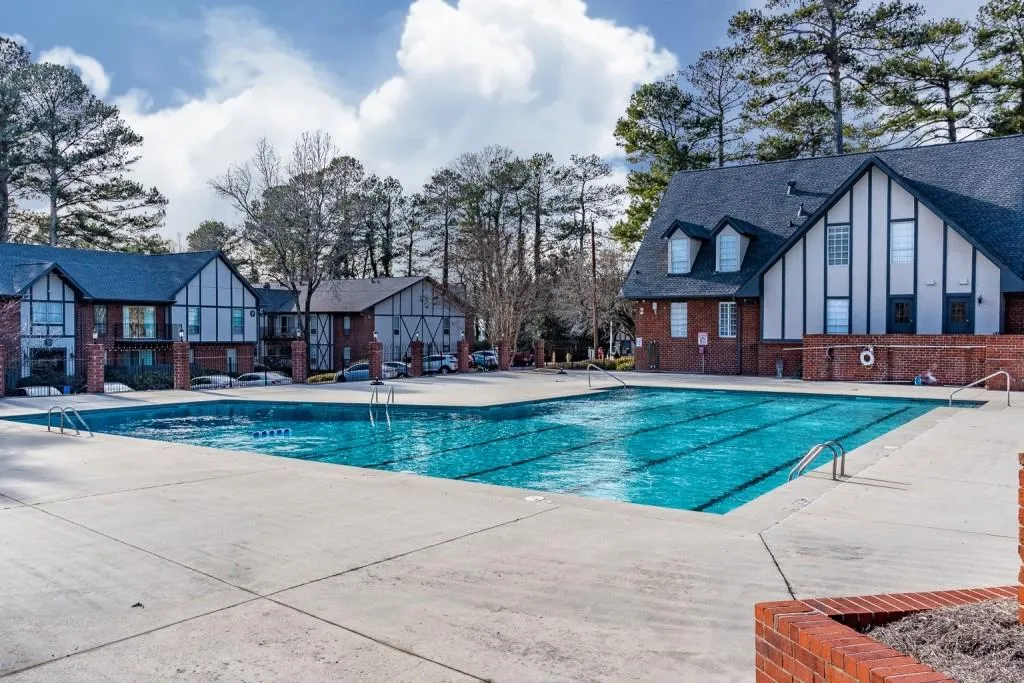6851 Roswell Road Ne Unit O-31, Sandy Springs, Georgia 30328, 2 Bedrooms Bedrooms, ,2 BathroomsBathrooms,Residential,Sold,6851 Roswell Road Ne Unit O-31,6669273