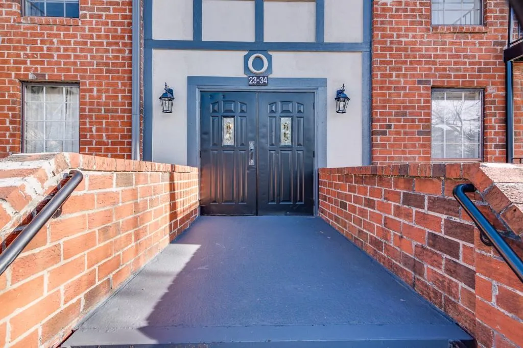 6851 Roswell Road Ne Unit O-31, Sandy Springs, Georgia 30328, 2 Bedrooms Bedrooms, ,2 BathroomsBathrooms,Residential,Sold,6851 Roswell Road Ne Unit O-31,6669273