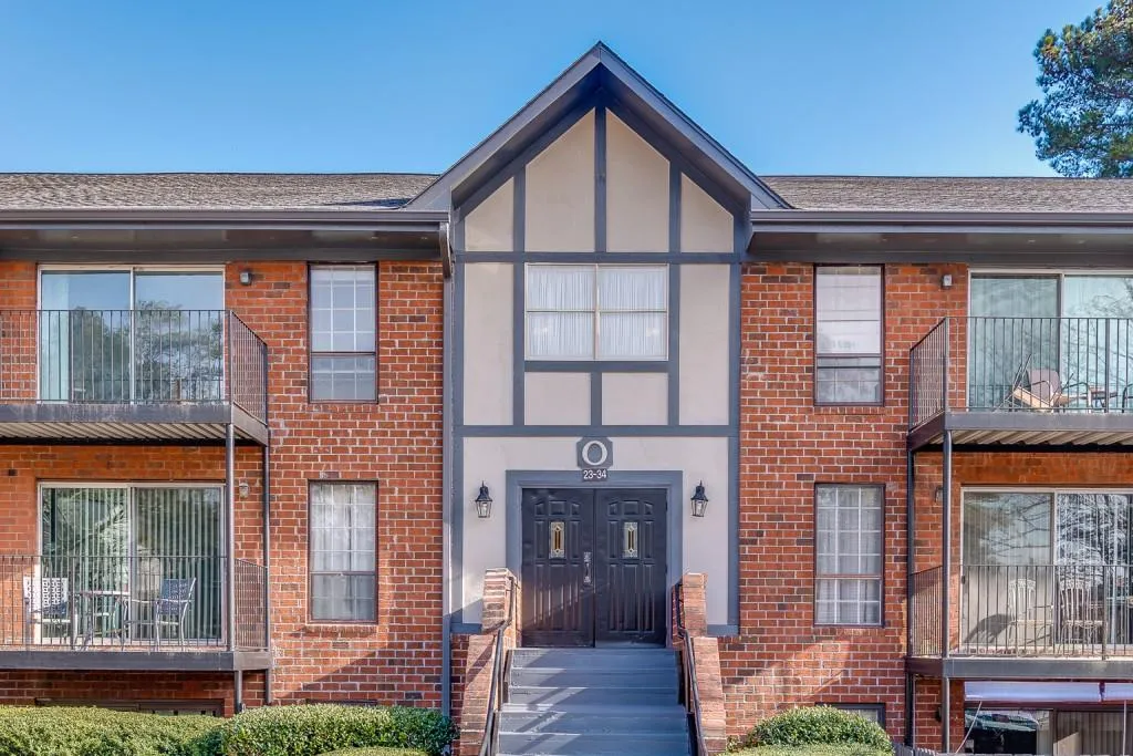 6851 Roswell Road Ne Unit O-31, Sandy Springs, Georgia 30328, 2 Bedrooms Bedrooms, ,2 BathroomsBathrooms,Residential,Sold,6851 Roswell Road Ne Unit O-31,6669273