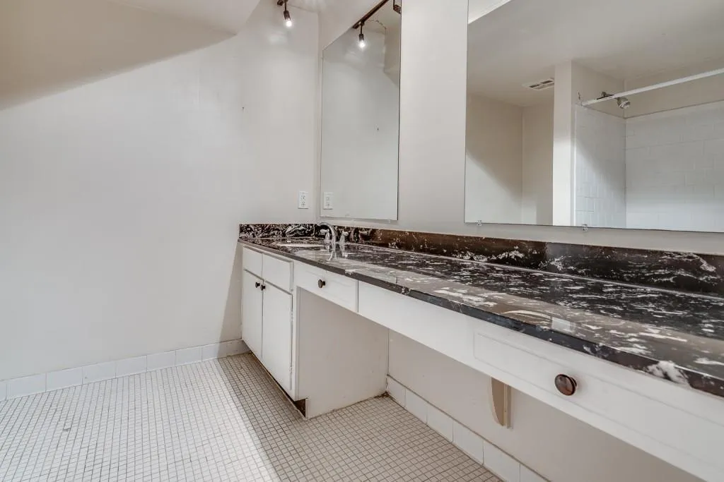 6851 Roswell Road Ne Unit O-31, Sandy Springs, Georgia 30328, 2 Bedrooms Bedrooms, ,2 BathroomsBathrooms,Residential,Sold,6851 Roswell Road Ne Unit O-31,6669273