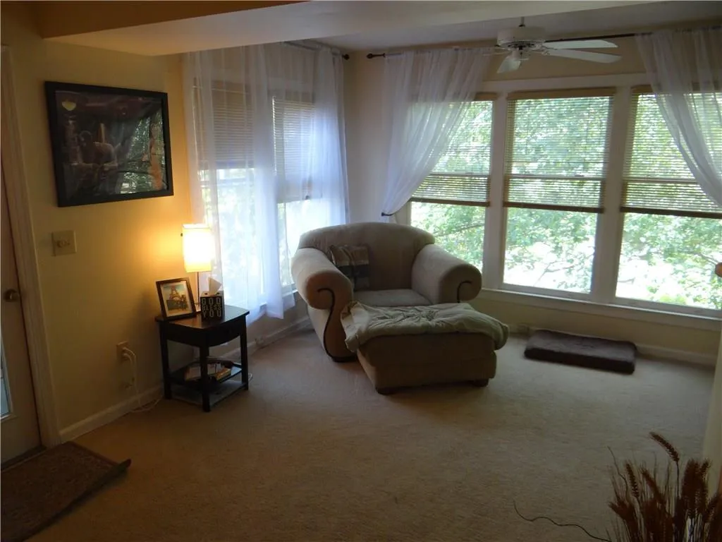 307 Hollyfax Circle, Atlanta, Georgia 30328, 2 Bedrooms Bedrooms, ,2 BathroomsBathrooms,Residential,Sold,307 Hollyfax Circle,5700126
