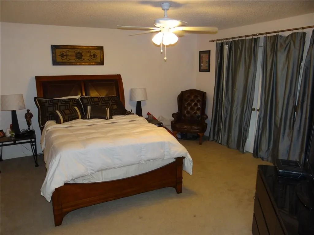 307 Hollyfax Circle, Atlanta, Georgia 30328, 2 Bedrooms Bedrooms, ,2 BathroomsBathrooms,Residential,Sold,307 Hollyfax Circle,5700126