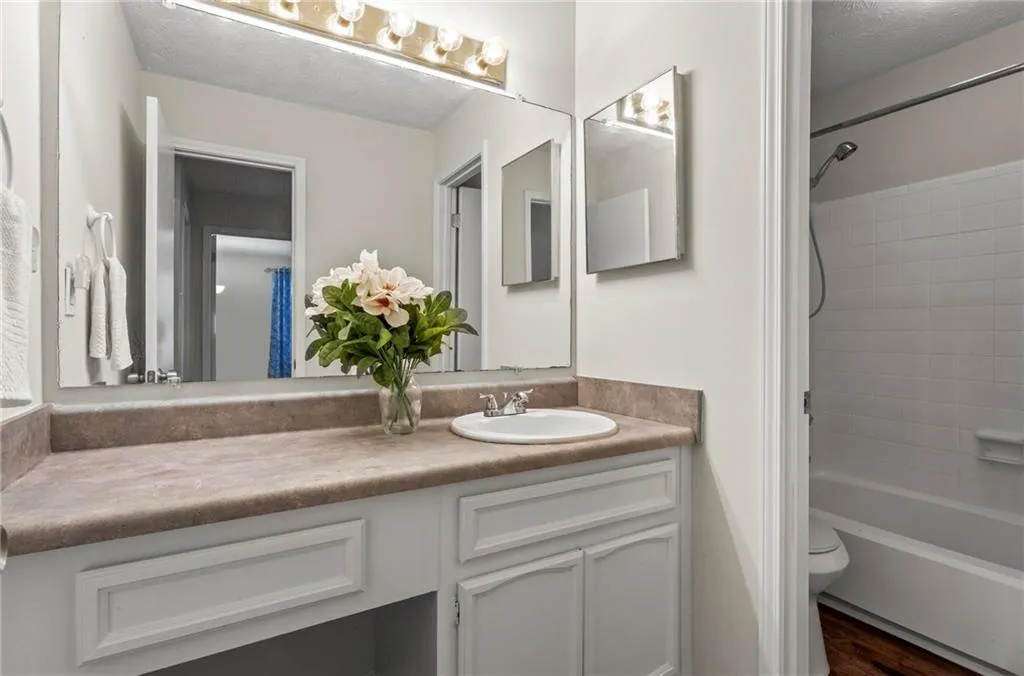 504 Vicksburg Place, Atlanta, Georgia 30350, 3 Bedrooms Bedrooms, ,2 BathroomsBathrooms,Residential,Sold,504 Vicksburg Place,7450918