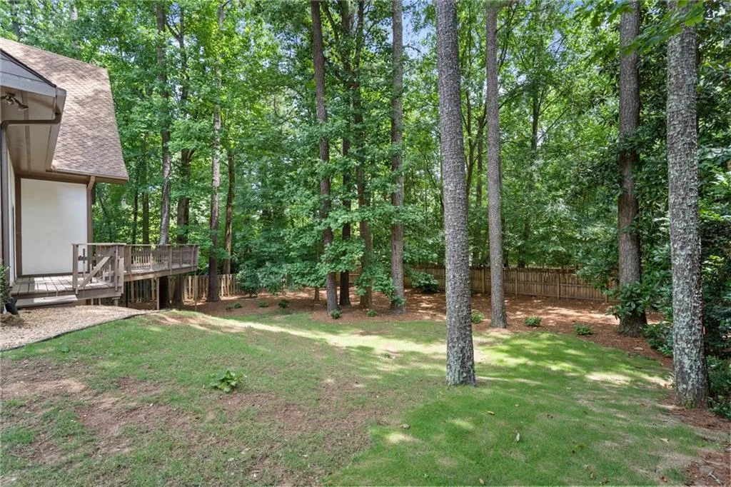 345 Breakwater Ridge, Atlanta, Georgia 30328, 5 Bedrooms Bedrooms, ,3 BathroomsBathrooms,Residential,Sold,345 Breakwater Ridge,7085500