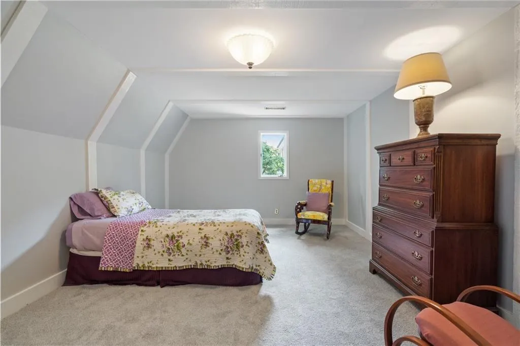 345 Breakwater Ridge, Atlanta, Georgia 30328, 5 Bedrooms Bedrooms, ,3 BathroomsBathrooms,Residential,Sold,345 Breakwater Ridge,7085500