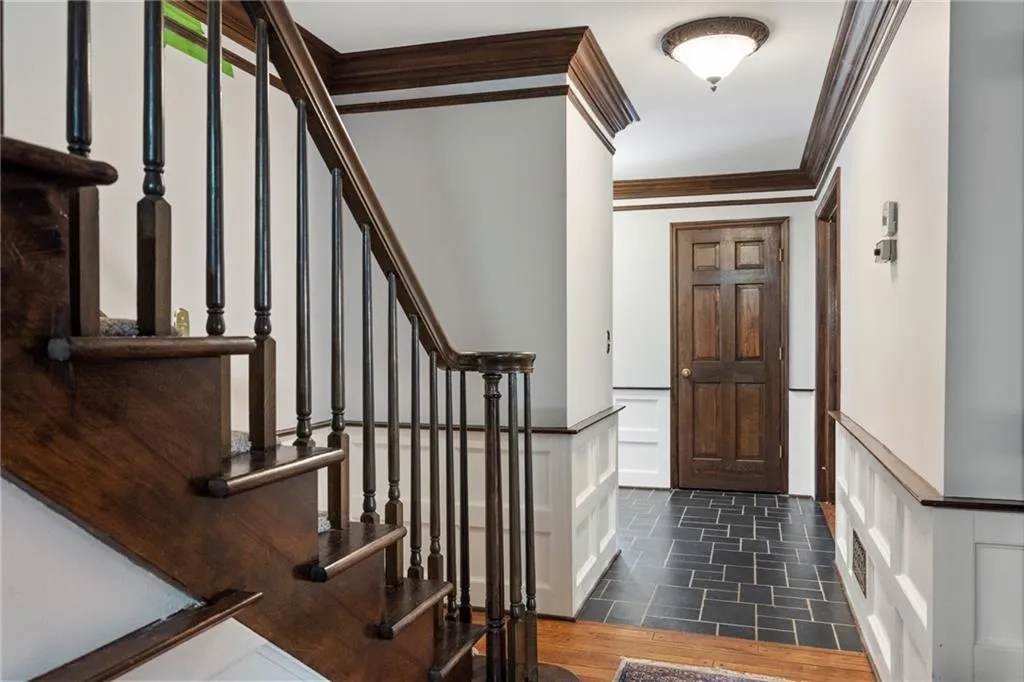 345 Breakwater Ridge, Atlanta, Georgia 30328, 5 Bedrooms Bedrooms, ,3 BathroomsBathrooms,Residential,Sold,345 Breakwater Ridge,7085500