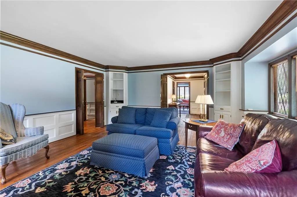345 Breakwater Ridge, Atlanta, Georgia 30328, 5 Bedrooms Bedrooms, ,3 BathroomsBathrooms,Residential,Sold,345 Breakwater Ridge,7085500