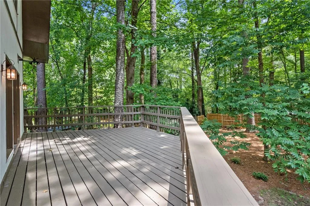 345 Breakwater Ridge, Atlanta, Georgia 30328, 5 Bedrooms Bedrooms, ,3 BathroomsBathrooms,Residential,Sold,345 Breakwater Ridge,7085500