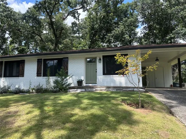 2498 Lakewood Drive, Kennesaw, Georgia 30152