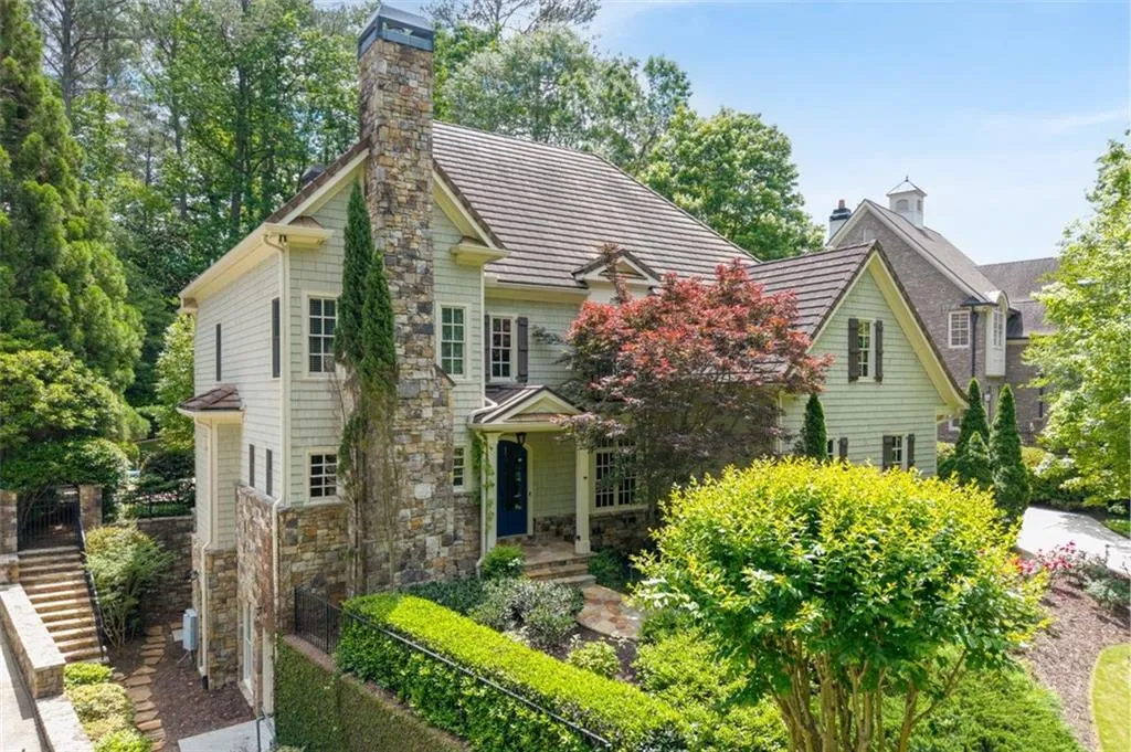 4101 Rickenbacker Drive Ne, Atlanta, Georgia 30342, 6 Bedrooms Bedrooms, ,6 BathroomsBathrooms,Residential,Sold,4101 Rickenbacker Drive Ne,7579386