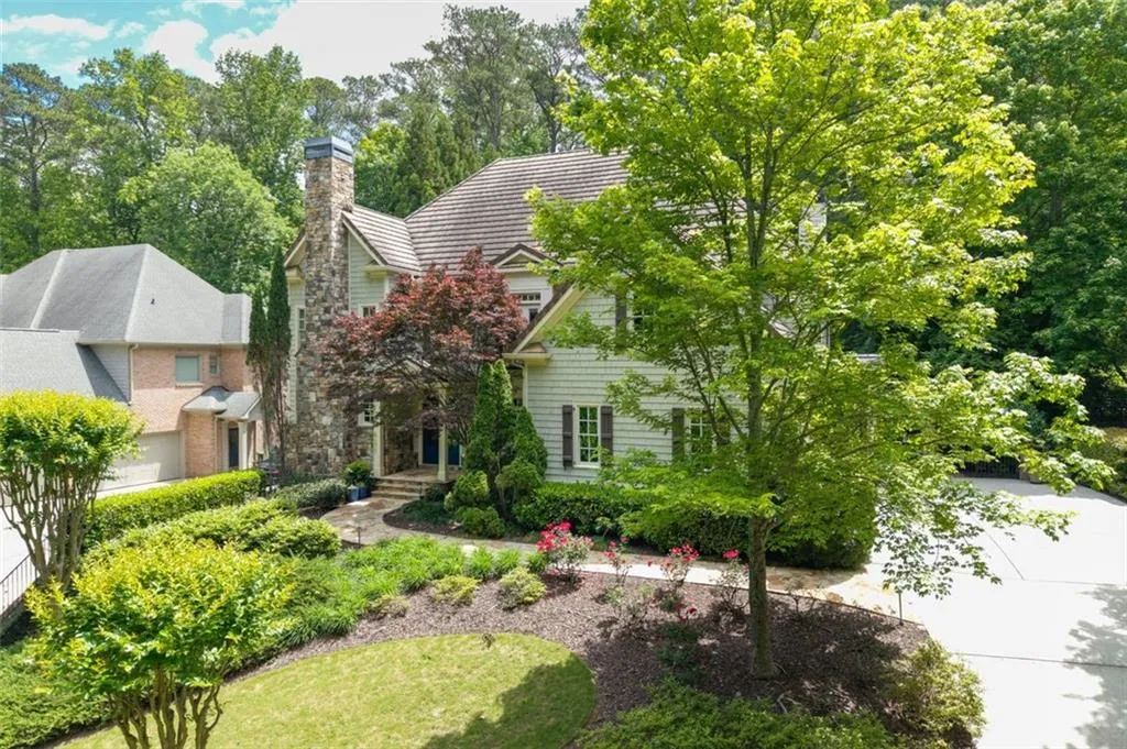 4101 Rickenbacker Drive Ne, Atlanta, Georgia 30342, 6 Bedrooms Bedrooms, ,6 BathroomsBathrooms,Residential,Sold,4101 Rickenbacker Drive Ne,7579386