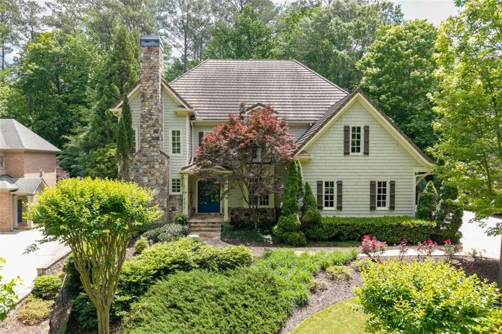 4101 Rickenbacker Drive Ne, Atlanta, Georgia 30342, 6 Bedrooms Bedrooms, ,6 BathroomsBathrooms,Residential,Sold,4101 Rickenbacker Drive Ne,7579386