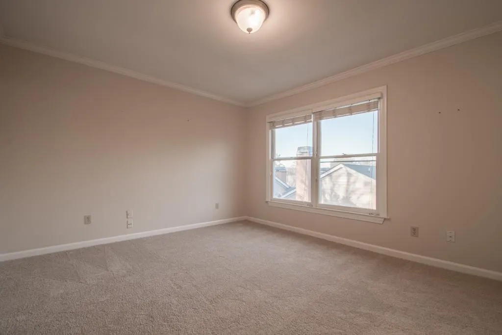 7500 Roswell Road Ne Unit 71, Sandy Springs, Georgia 30350, 2 Bedrooms Bedrooms, ,2 BathroomsBathrooms,Residential,Sold,7500 Roswell Road Ne Unit 71,5979954