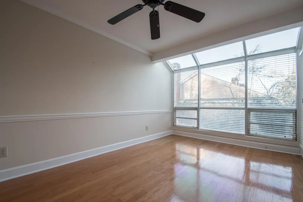 7500 Roswell Road Ne Unit 71, Sandy Springs, Georgia 30350, 2 Bedrooms Bedrooms, ,2 BathroomsBathrooms,Residential,Sold,7500 Roswell Road Ne Unit 71,5979954