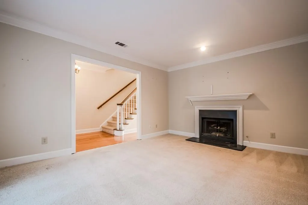 7500 Roswell Road Ne Unit 71, Sandy Springs, Georgia 30350, 2 Bedrooms Bedrooms, ,2 BathroomsBathrooms,Residential,Sold,7500 Roswell Road Ne Unit 71,5979954