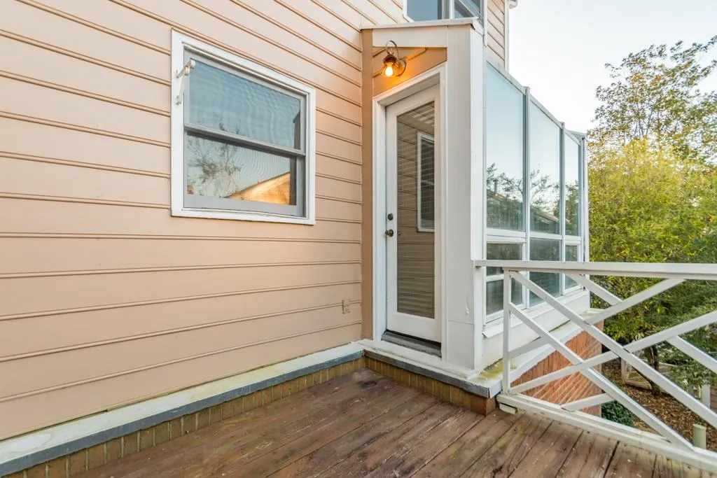 7500 Roswell Road Ne Unit 71, Sandy Springs, Georgia 30350, 2 Bedrooms Bedrooms, ,2 BathroomsBathrooms,Residential,Sold,7500 Roswell Road Ne Unit 71,5979954