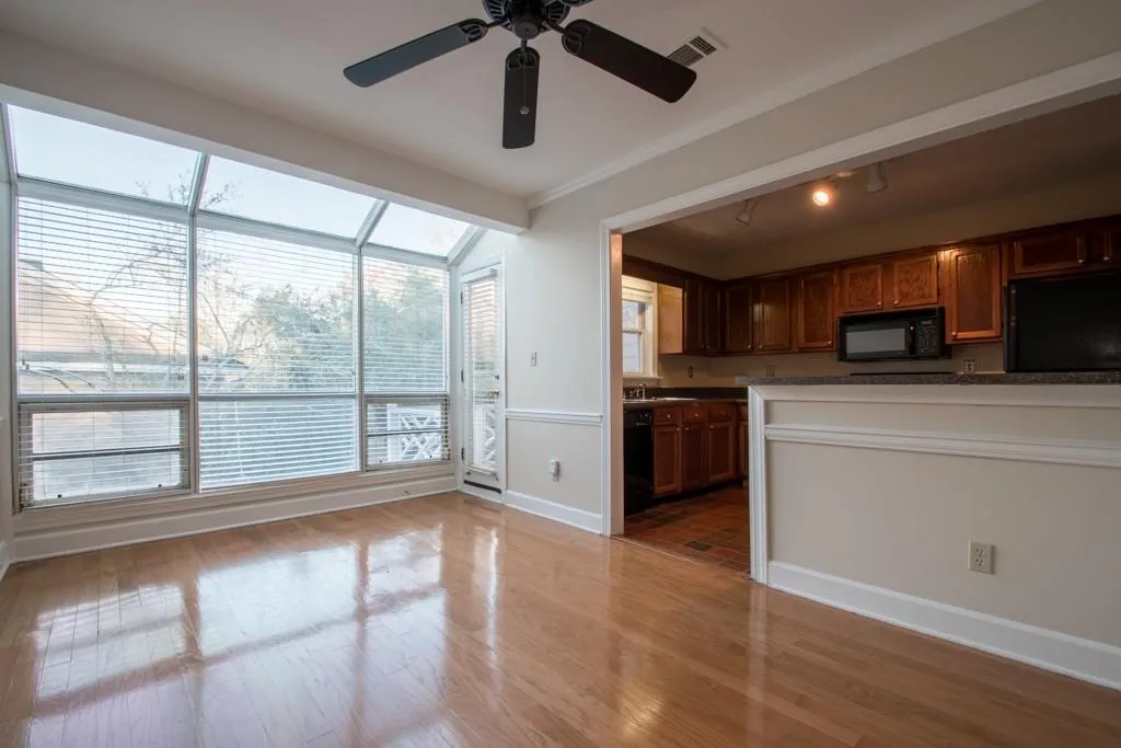 7500 Roswell Road Ne Unit 71, Sandy Springs, Georgia 30350, 2 Bedrooms Bedrooms, ,2 BathroomsBathrooms,Residential,Sold,7500 Roswell Road Ne Unit 71,5979954