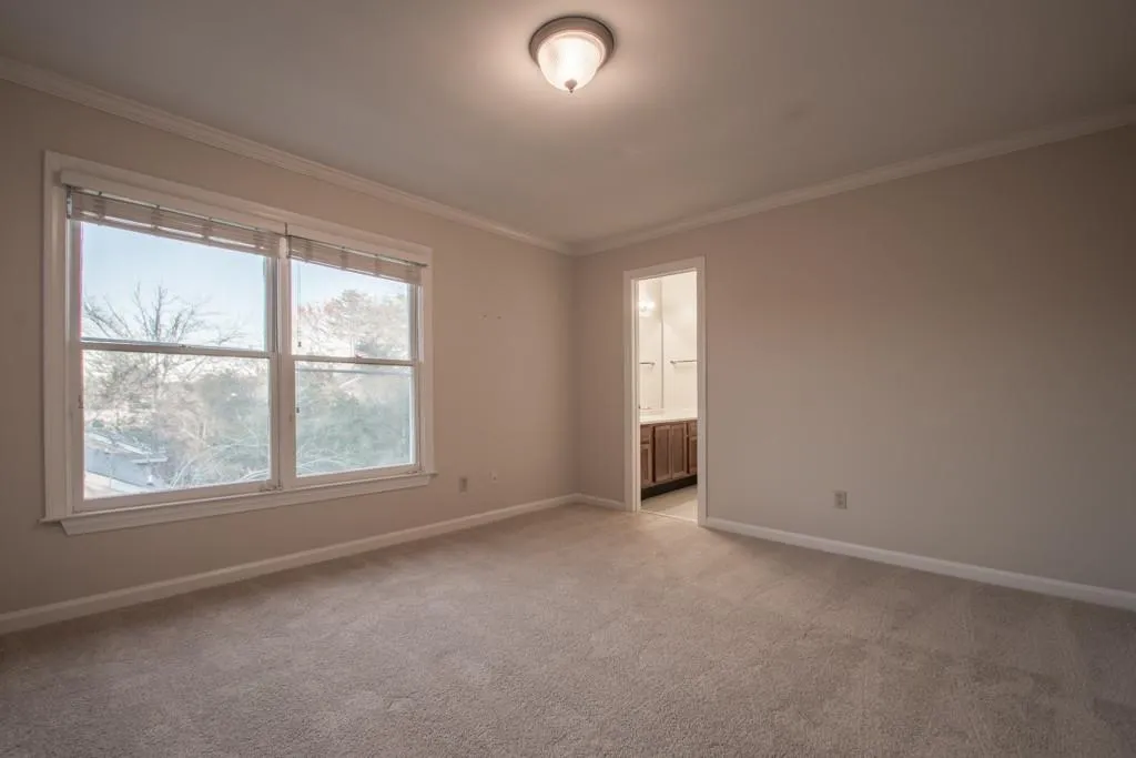 7500 Roswell Road Ne Unit 71, Sandy Springs, Georgia 30350, 2 Bedrooms Bedrooms, ,2 BathroomsBathrooms,Residential,Sold,7500 Roswell Road Ne Unit 71,5979954