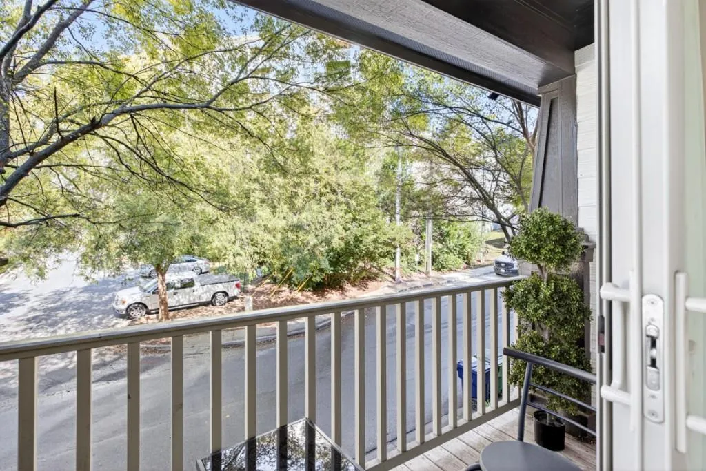 215 Semel Drive, Atlanta, Georgia 30309, 2 Bedrooms Bedrooms, 0 ,2 BathroomsBathrooms,Residential,For Sale,215 Semel Drive,7678200