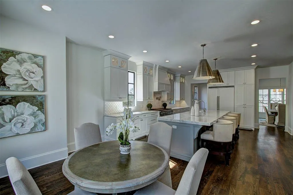 105 Blackland Road Nw, Atlanta, Georgia 30342, 6 Bedrooms Bedrooms, ,6 BathroomsBathrooms,Residential,Sold,105 Blackland Road Nw,5805607