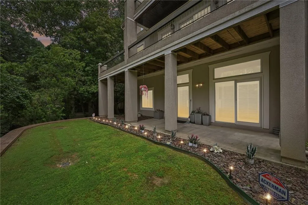 3192 Paces Mill Road Se Unit 1, Atlanta, Georgia 30339, 3 Bedrooms Bedrooms, ,3 BathroomsBathrooms,Residential,For Sale,3192 Paces Mill Road Se Unit 1,7608913