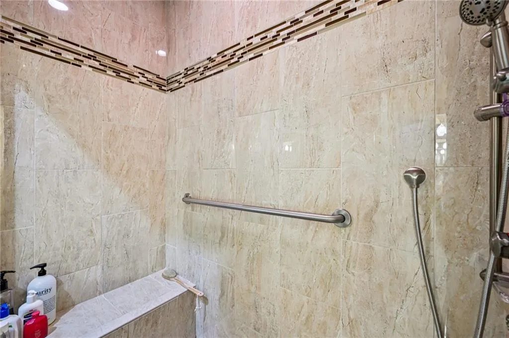 3192 Paces Mill Road Se Unit 1, Atlanta, Georgia 30339, 3 Bedrooms Bedrooms, ,3 BathroomsBathrooms,Residential,For Sale,3192 Paces Mill Road Se Unit 1,7608913