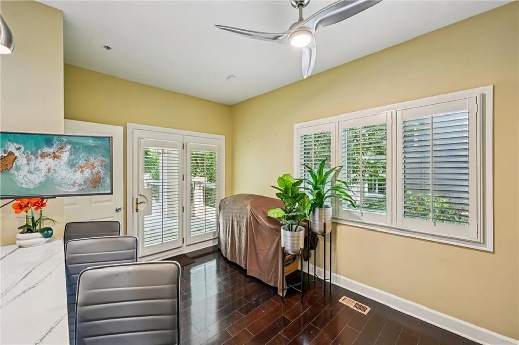 3192 Paces Mill Road Se Unit 1, Atlanta, Georgia 30339, 3 Bedrooms Bedrooms, ,3 BathroomsBathrooms,Residential,For Sale,3192 Paces Mill Road Se Unit 1,7608913