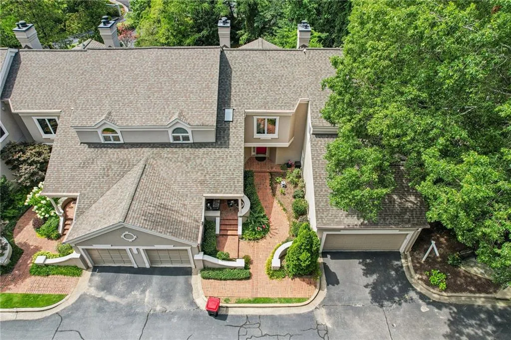 3192 Paces Mill Road Se Unit 1, Atlanta, Georgia 30339, 3 Bedrooms Bedrooms, ,3 BathroomsBathrooms,Residential,For Sale,3192 Paces Mill Road Se Unit 1,7608913