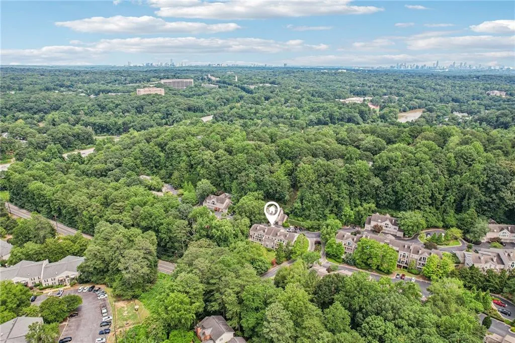 3192 Paces Mill Road Se Unit 1, Atlanta, Georgia 30339, 3 Bedrooms Bedrooms, ,3 BathroomsBathrooms,Residential,For Sale,3192 Paces Mill Road Se Unit 1,7608913