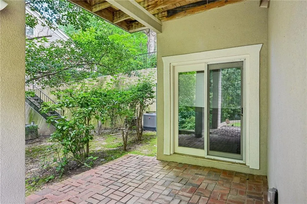 3192 Paces Mill Road Se Unit 1, Atlanta, Georgia 30339, 3 Bedrooms Bedrooms, ,3 BathroomsBathrooms,Residential,For Sale,3192 Paces Mill Road Se Unit 1,7608913