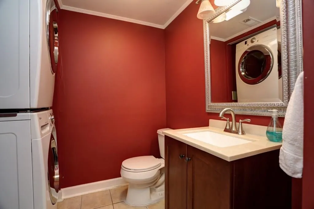 6900 Roswell Road Unit C1, Atlanta, Georgia 30328, 2 Bedrooms Bedrooms, ,2 BathroomsBathrooms,Residential,Sold,6900 Roswell Road Unit C1,5840573