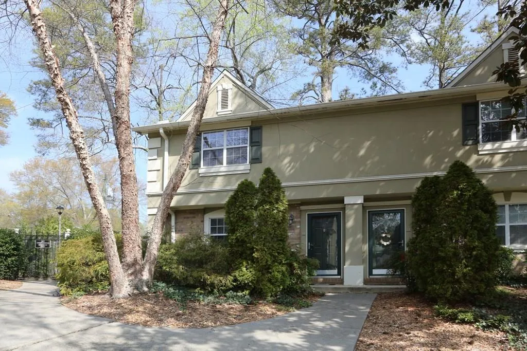 6900 Roswell Road Unit C1, Atlanta, Georgia 30328, 2 Bedrooms Bedrooms, ,2 BathroomsBathrooms,Residential,Sold,6900 Roswell Road Unit C1,5840573