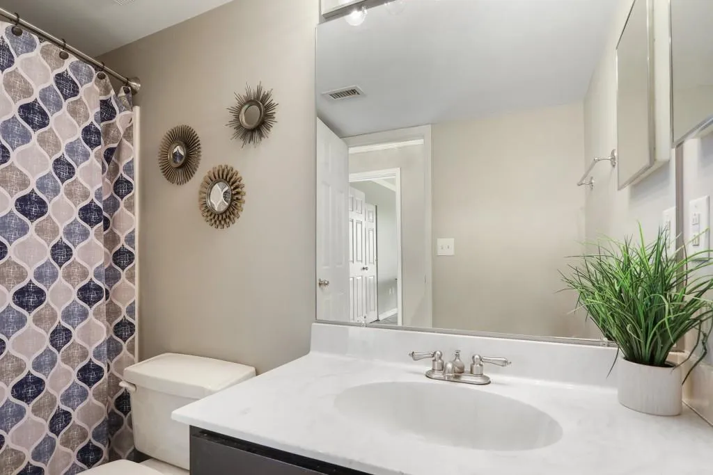795 Hammond Drive Unit 706, Sandy Springs, Georgia 30328, 2 Bedrooms Bedrooms, ,1 BathroomBathrooms,Residential,Sold,795 Hammond Drive Unit 706,6781815