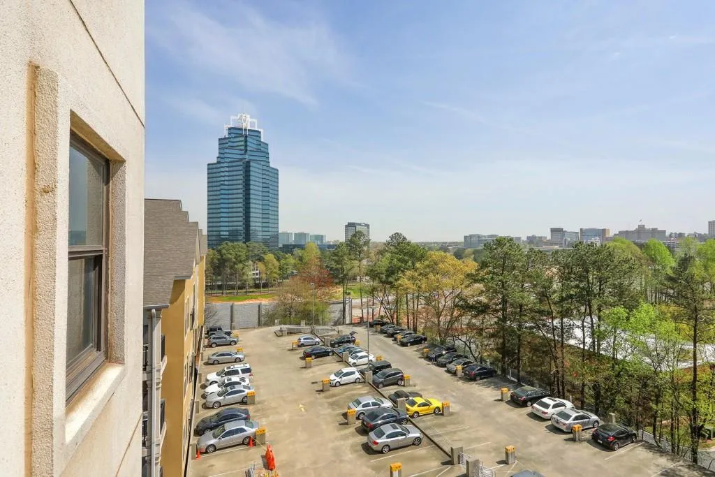 795 Hammond Drive Unit 706, Sandy Springs, Georgia 30328, 2 Bedrooms Bedrooms, ,1 BathroomBathrooms,Residential,Sold,795 Hammond Drive Unit 706,6781815