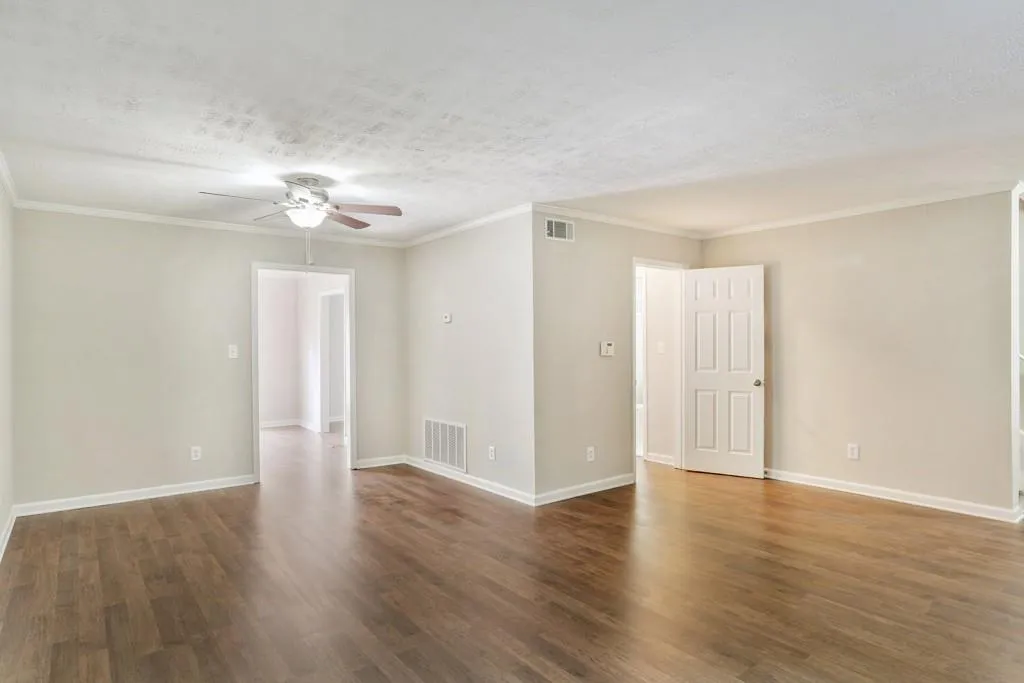 310 Winding River Drive Unit C, Sandy Springs, Georgia 30350, 3 Bedrooms Bedrooms, ,2 BathroomsBathrooms,Residential,Sold,310 Winding River Drive Unit C,5739129