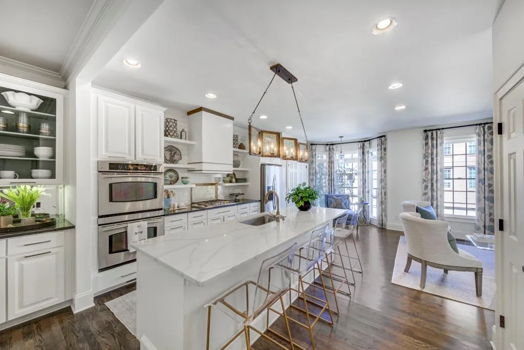 191 Mystic Court, Atlanta, Georgia 30342, 4 Bedrooms Bedrooms, ,3 BathroomsBathrooms,Residential,Sold,191 Mystic Court,7145562