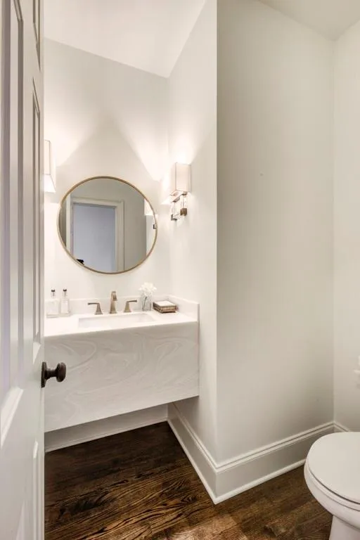 191 Mystic Court, Atlanta, Georgia 30342, 4 Bedrooms Bedrooms, ,3 BathroomsBathrooms,Residential,Sold,191 Mystic Court,7145562