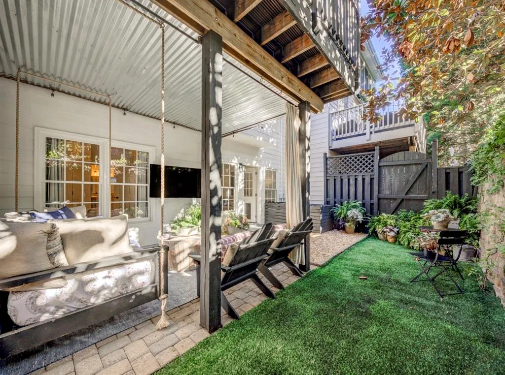 191 Mystic Court, Atlanta, Georgia 30342, 4 Bedrooms Bedrooms, ,3 BathroomsBathrooms,Residential,Sold,191 Mystic Court,7145562