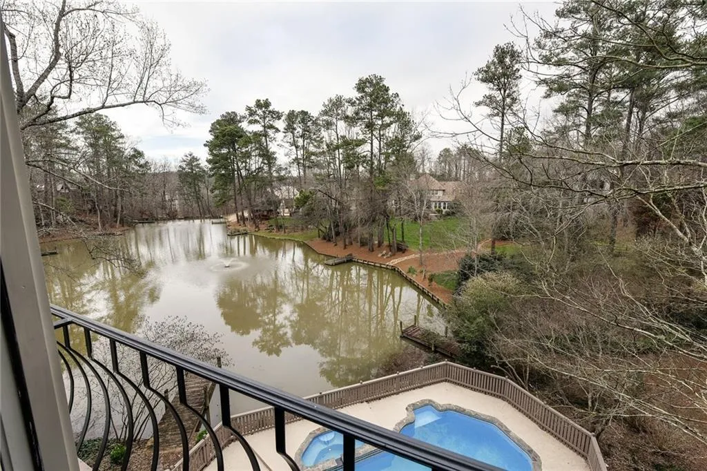 130 Grogans Lake Drive, Sandy Springs, Georgia 30350, 6 Bedrooms Bedrooms, ,5 BathroomsBathrooms,Residential,Sold,130 Grogans Lake Drive,5641706