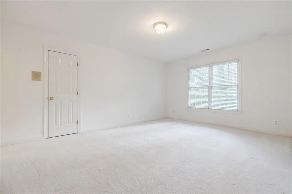 160 Savannah Estates Drive, Sandy Springs, Georgia 30350, 4 Bedrooms Bedrooms, ,3 BathroomsBathrooms,Residential,For Sale,160 Savannah Estates Drive,7646098