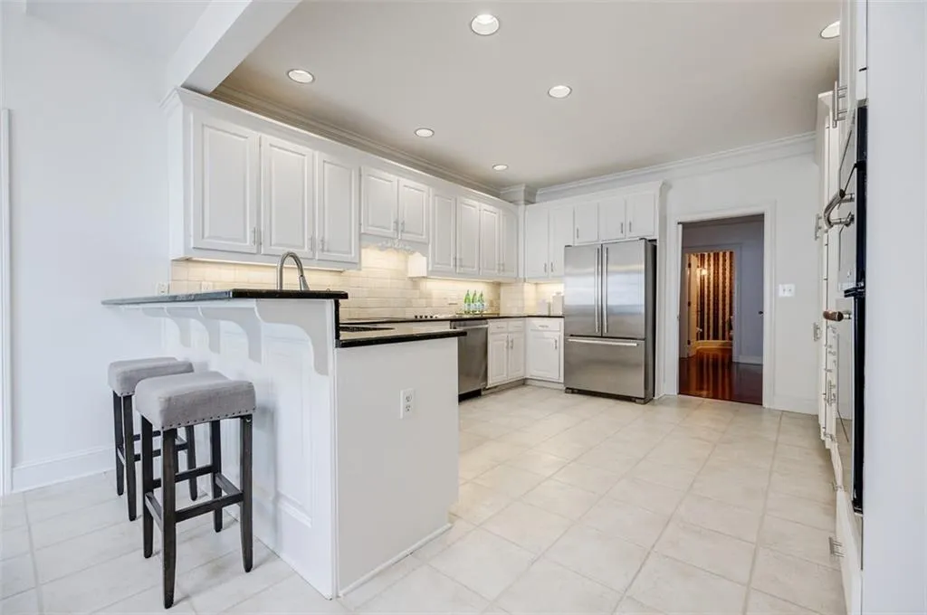 160 Savannah Estates Drive, Sandy Springs, Georgia 30350, 4 Bedrooms Bedrooms, ,3 BathroomsBathrooms,Residential,For Sale,160 Savannah Estates Drive,7646098