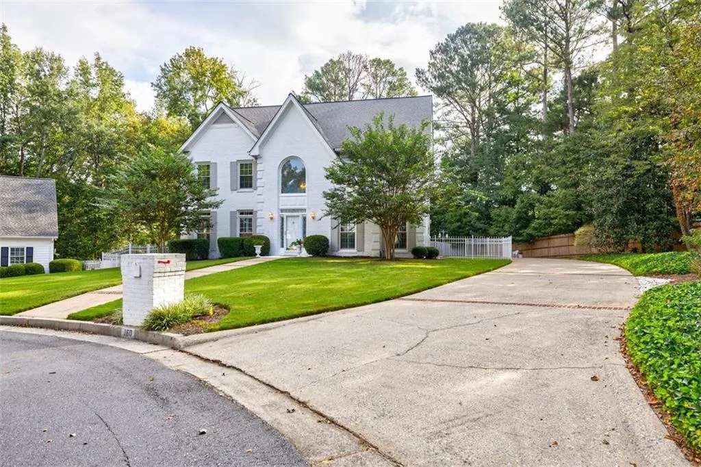 160 Savannah Estates Drive, Sandy Springs, Georgia 30350, 4 Bedrooms Bedrooms, ,3 BathroomsBathrooms,Residential,For Sale,160 Savannah Estates Drive,7646098