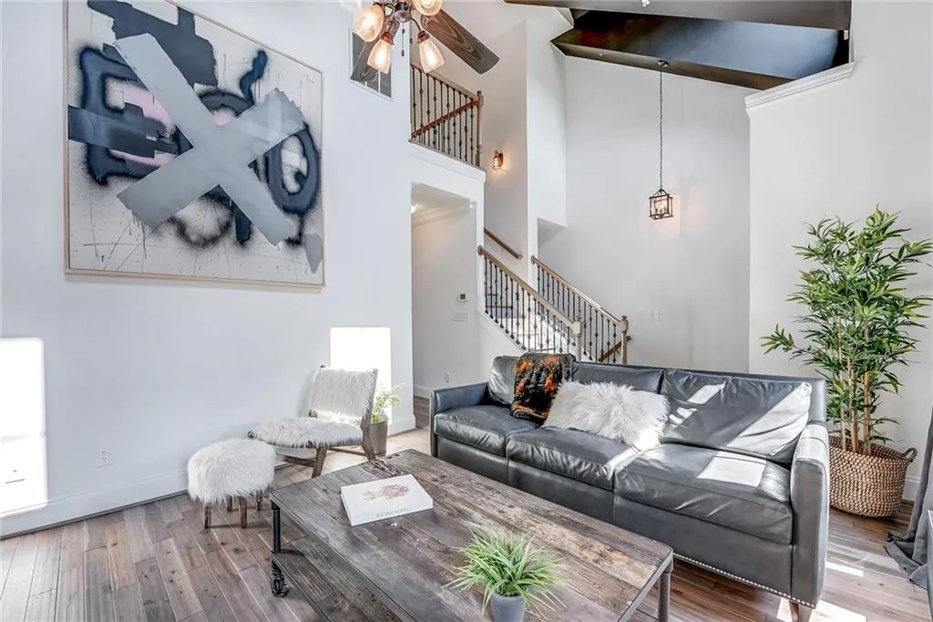 297 Le Gran Bend Ne, Atlanta, Georgia 30328, 2 Bedrooms Bedrooms, ,2 BathroomsBathrooms,Residential,Sold,297 Le Gran Bend Ne,6041337