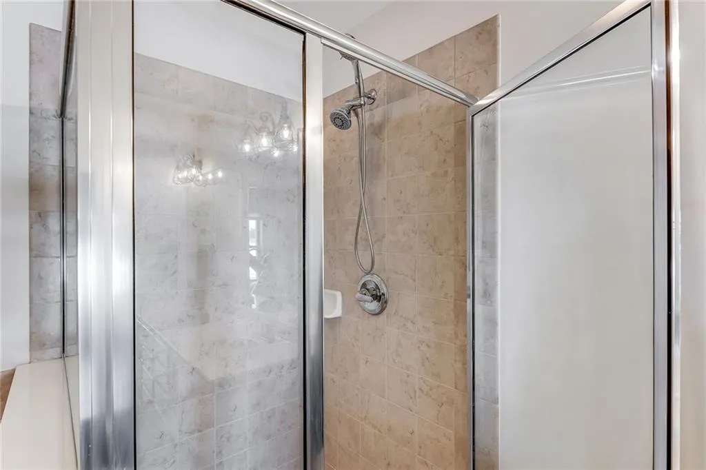 297 Le Gran Bend Ne, Atlanta, Georgia 30328, 2 Bedrooms Bedrooms, ,2 BathroomsBathrooms,Residential,Sold,297 Le Gran Bend Ne,6041337