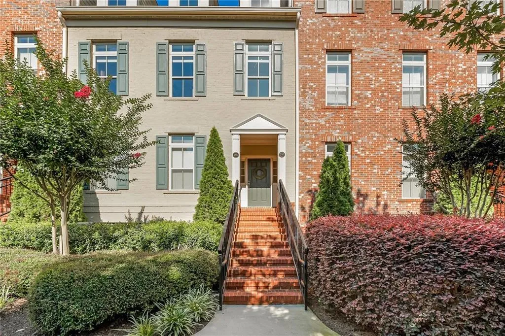 297 Le Gran Bend Ne, Atlanta, Georgia 30328, 2 Bedrooms Bedrooms, ,2 BathroomsBathrooms,Residential,Sold,297 Le Gran Bend Ne,6041337